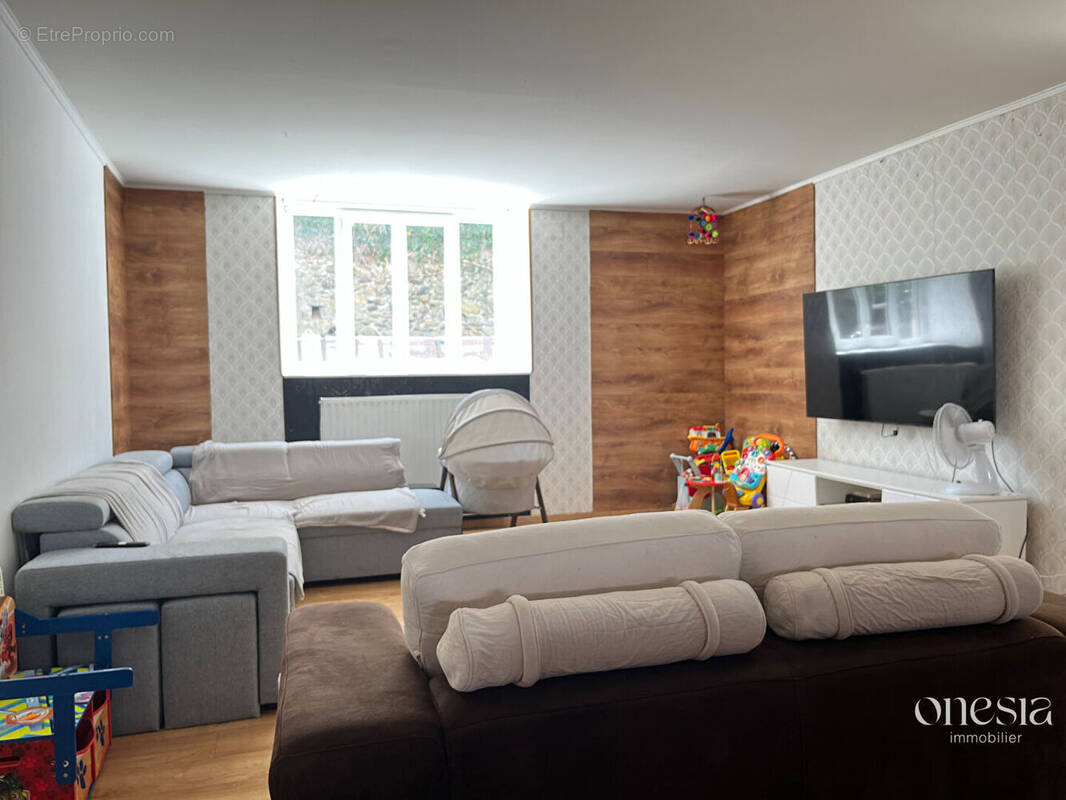Appartement à OLORON-SAINTE-MARIE