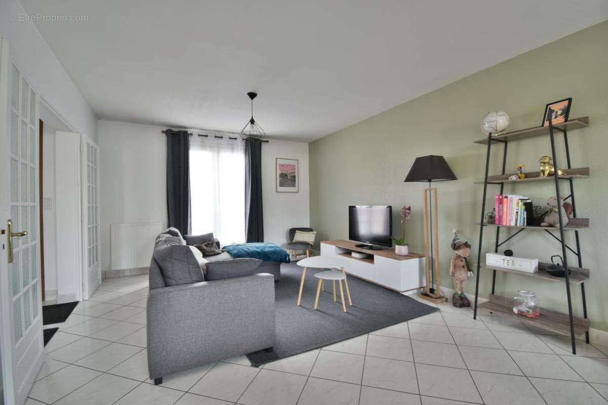 Maison 78 m² à Cholet  - photo 2