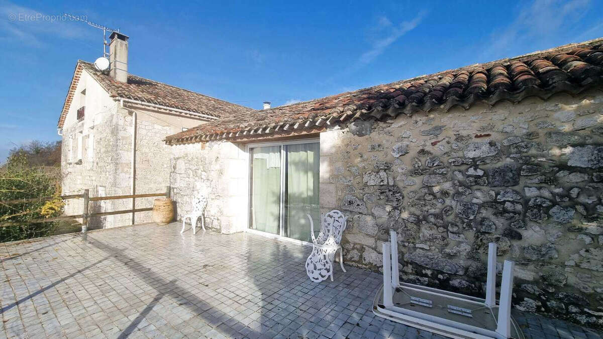 Maison à CAZES-MONDENARD