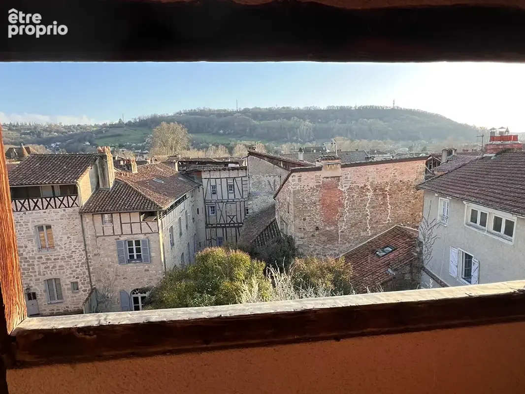 Opportunité dans Centre Historique Maison avec terrasse ... - photo 20