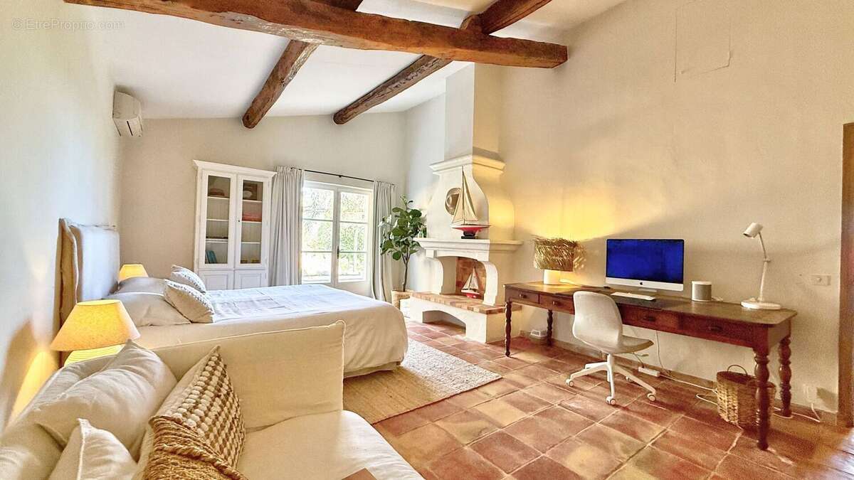 IMG2793ref 1740 - Maison à GRIMAUD