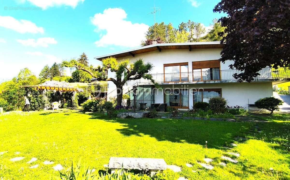 Maison d'architecte de 361m2 - photo 2