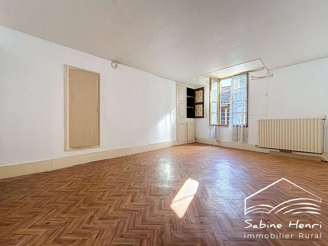 Maison à CORDES-SUR-CIEL