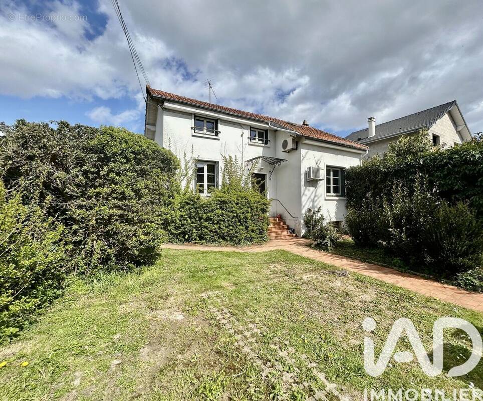 Photo 1 - Maison à SAVIGNY-SUR-ORGE