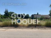 Terrain à ANGLUZELLES-ET-COURCELLES