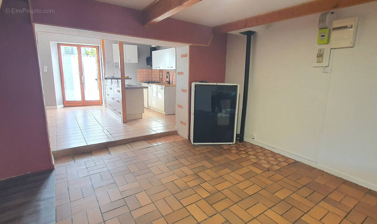 Maison à FEUGAROLLES