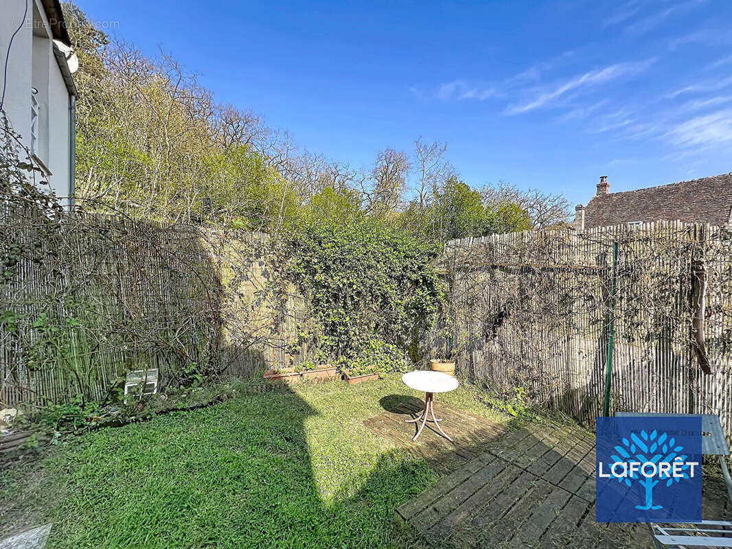Appartement à BOURAY-SUR-JUINE