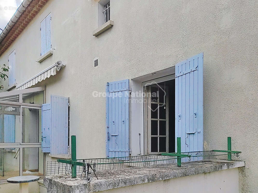 Maison à COURTHEZON