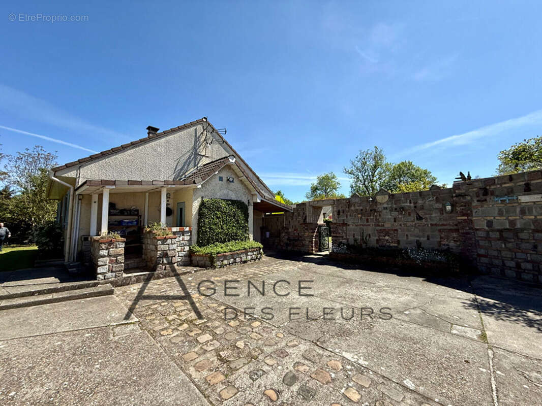 Maison  de 90 M²  sur 1300 m²  de terrain - photo 4