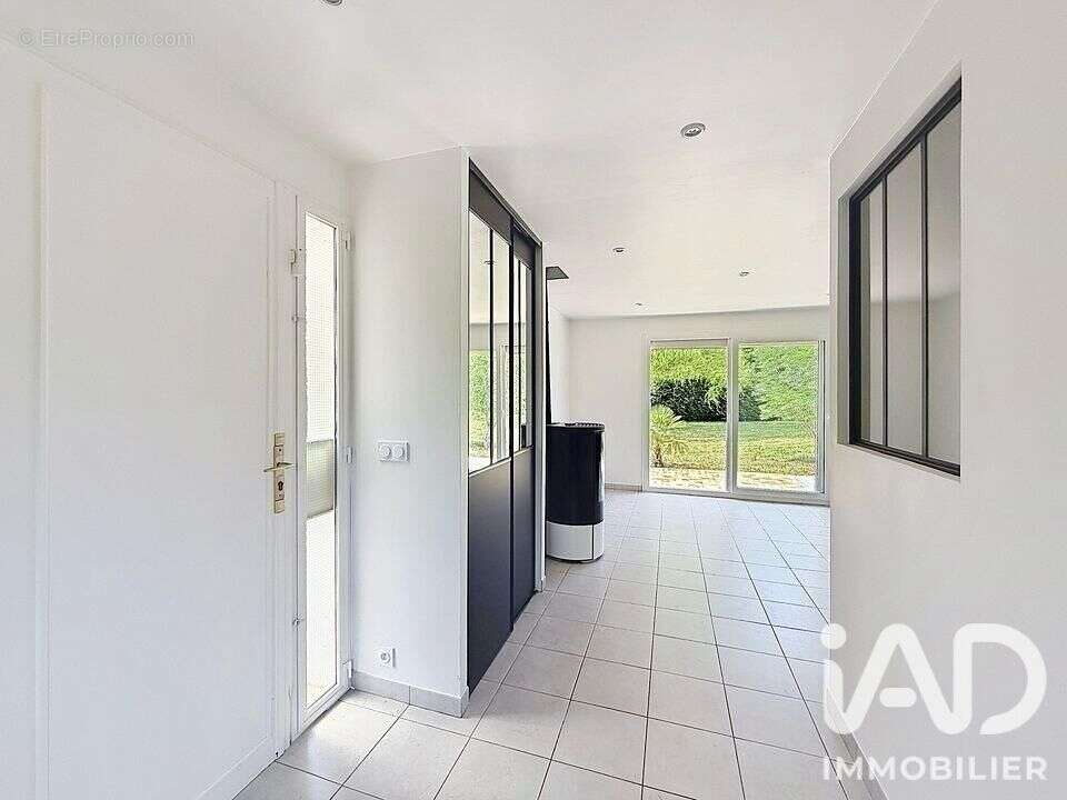 Photo 3 - Maison à LA CHAPELLE-SUR-OREUSE