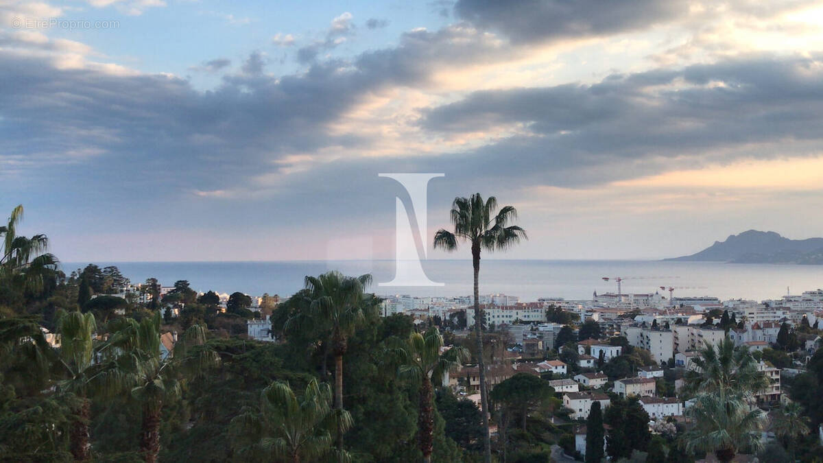 Appartement à CANNES