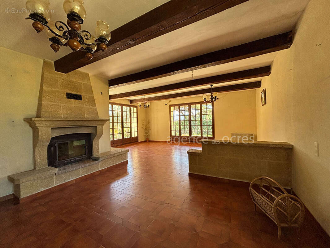 Maison à ROUSSILLON