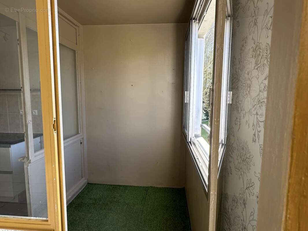 Appartement à MAINVILLIERS