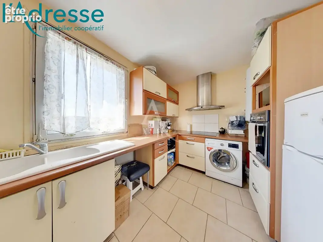 Appartement Noisiel 4 pièce(s) 81.42  m2 - photo 3