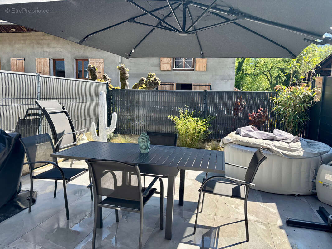 Appartement à SONNAZ