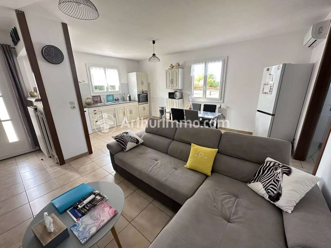 Maison à SAINT-ASTIER