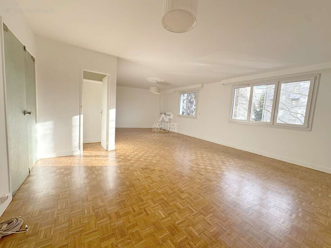 Appartement à CHAVILLE