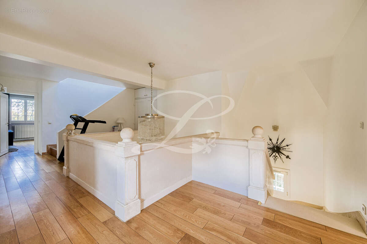 Maison à MAISONS-LAFFITTE