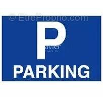 Parking à PARIS-16E