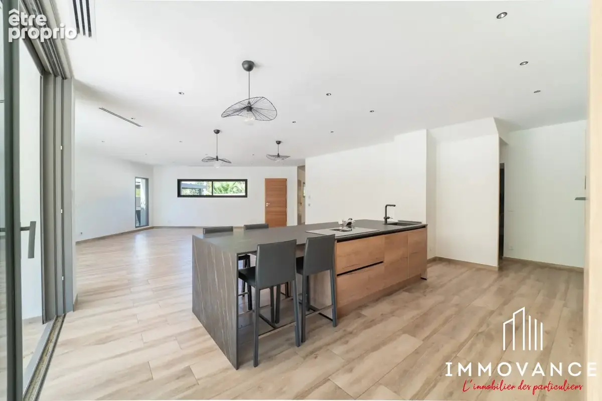 Maison 8 pièces 220 m² à vendre à Saint-Aunes (34130) - photo 5