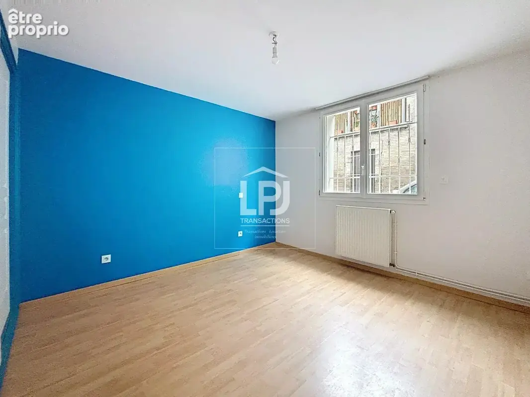 Appartement T2 bis de 90 m², calme absolu à quelques pas du centre-ville, grand garage - photo 8
