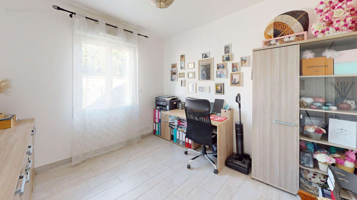 Maison à VAUX-SUR-MER