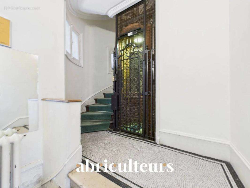Appartement à PARIS-6E