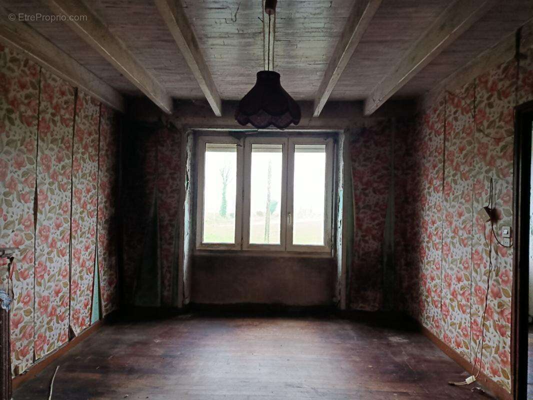 Maison à GUISCRIFF