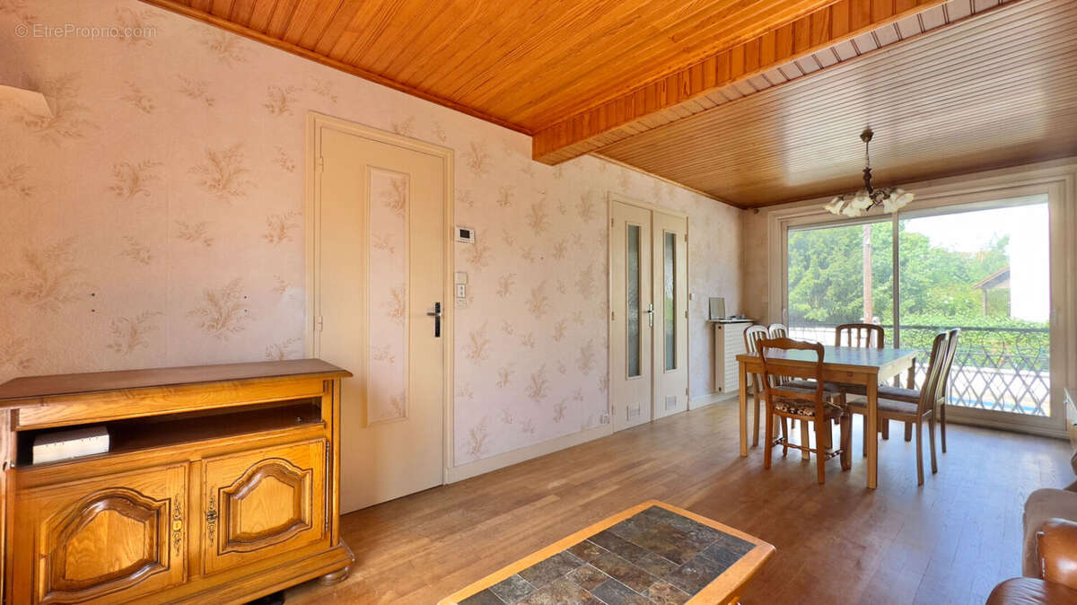 Maison à JUVISY-SUR-ORGE