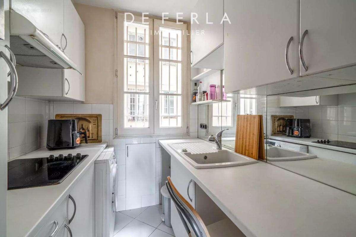 Appartement à PARIS-15E