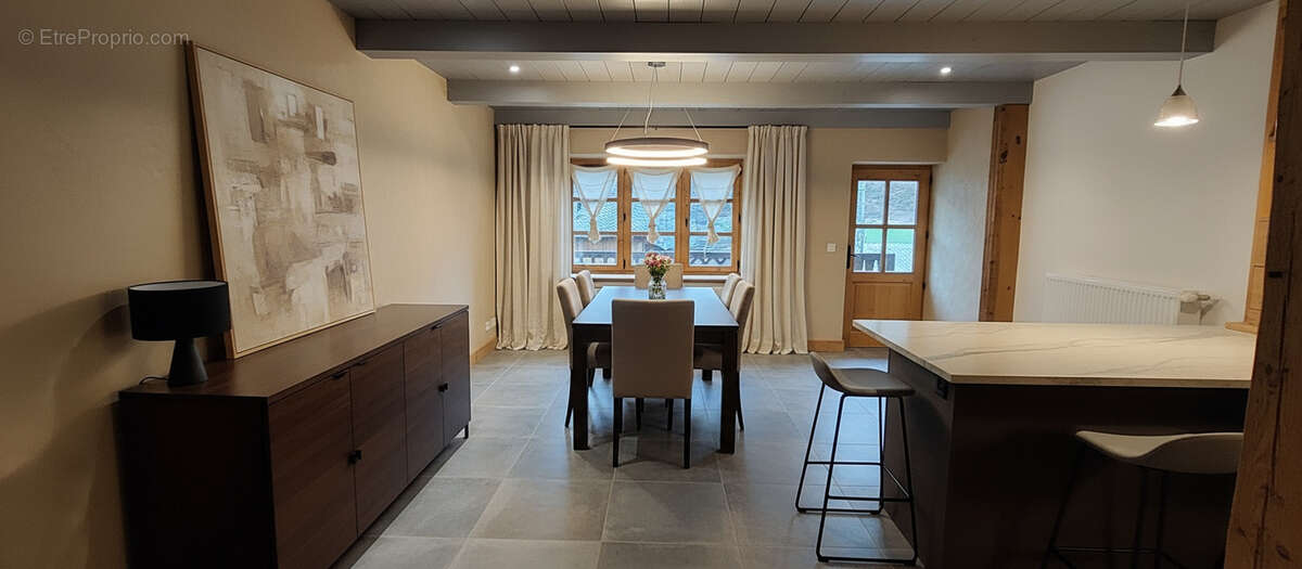 Appartement à LES ALLUES