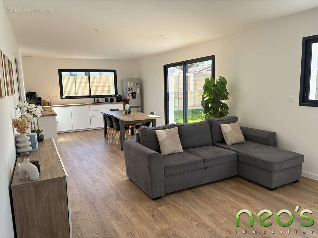 Maison à LA RENAUDIERE