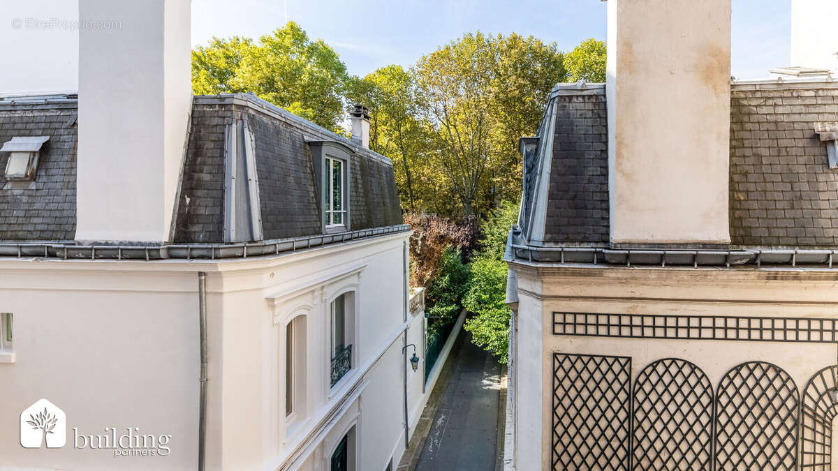 Appartement à LEVALLOIS-PERRET