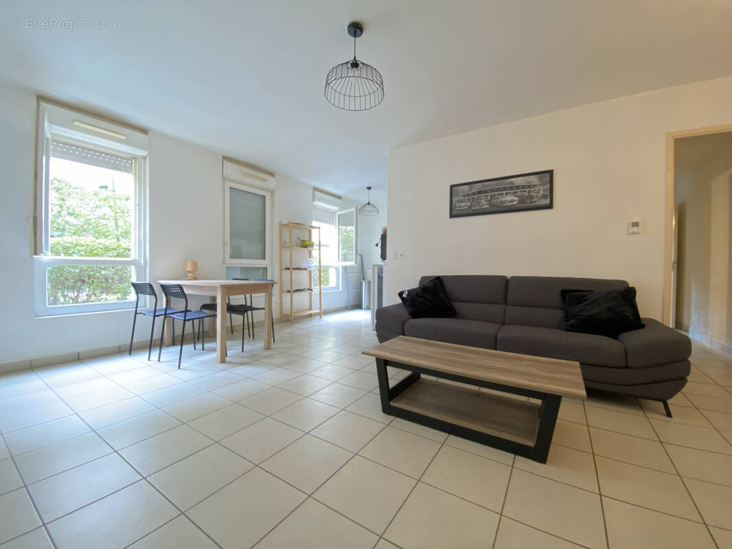 Appartement à BEGLES