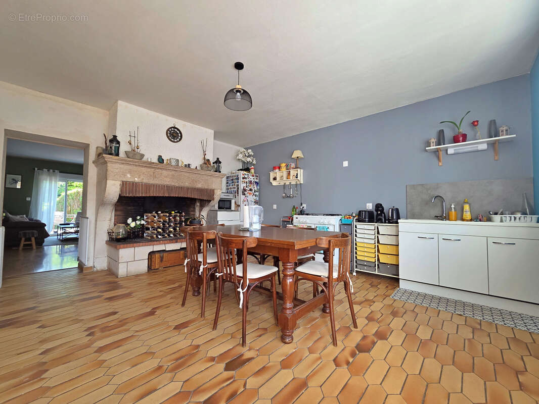 Maison à FRESNES-AU-MONT