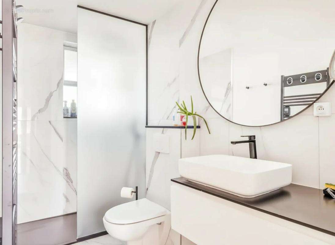 Appartement à VILLENEUVE-LOUBET