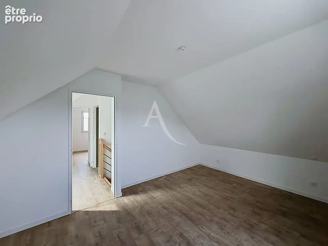 Maison Les Ponts De Ce 6 pièce(s) - photo 8
