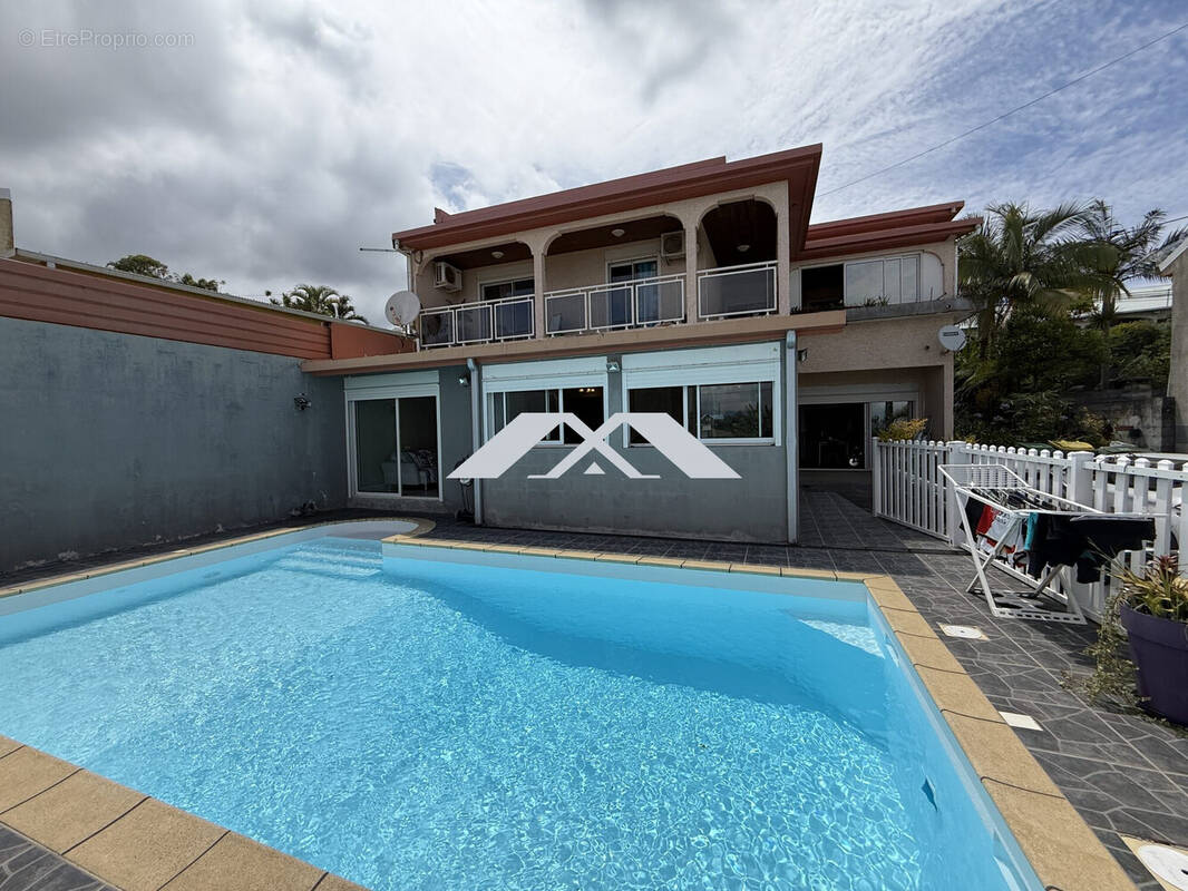 Maison à SAINT-PIERRE