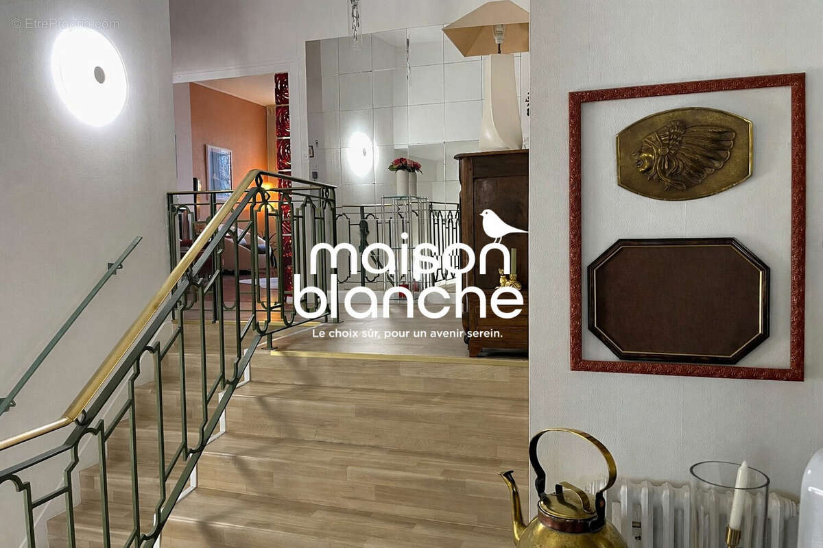 Maison à SURGERES