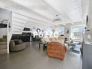 Maison à LONGUEVILLE