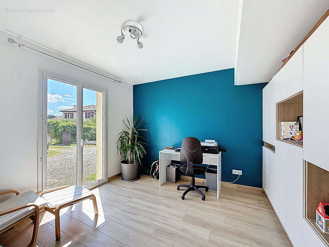 Maison à BLYES