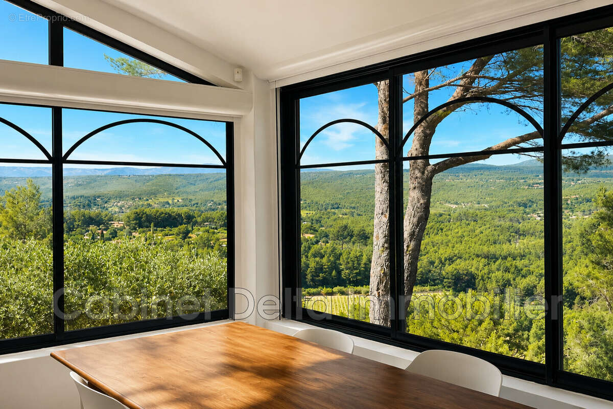 Maison à LE CASTELLET