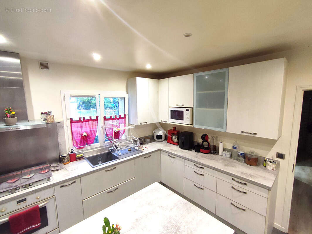 Maison à VILLEBON-SUR-YVETTE