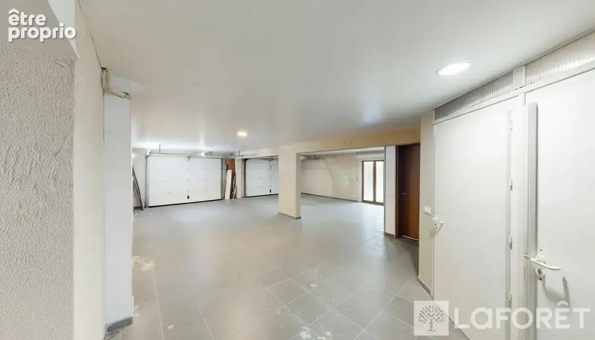 Maison Saint Aygulf 8 pièce(s) 250 m2 - photo 18