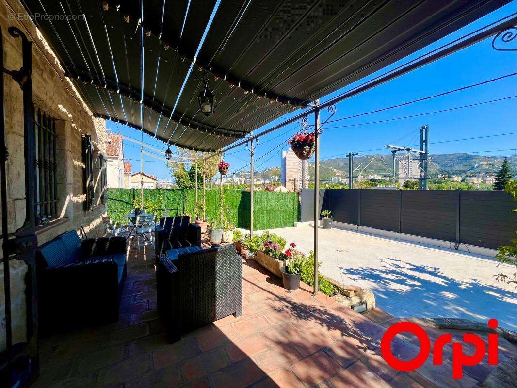 Appartement à MARSEILLE-11E