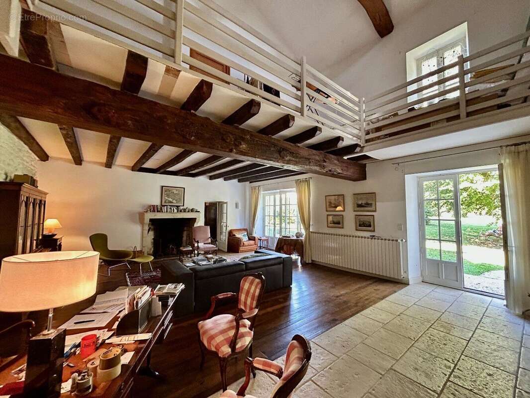 Maison à PERIGNE