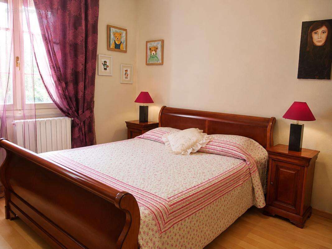Maison 165 m² à La Vernarede  - photo 17