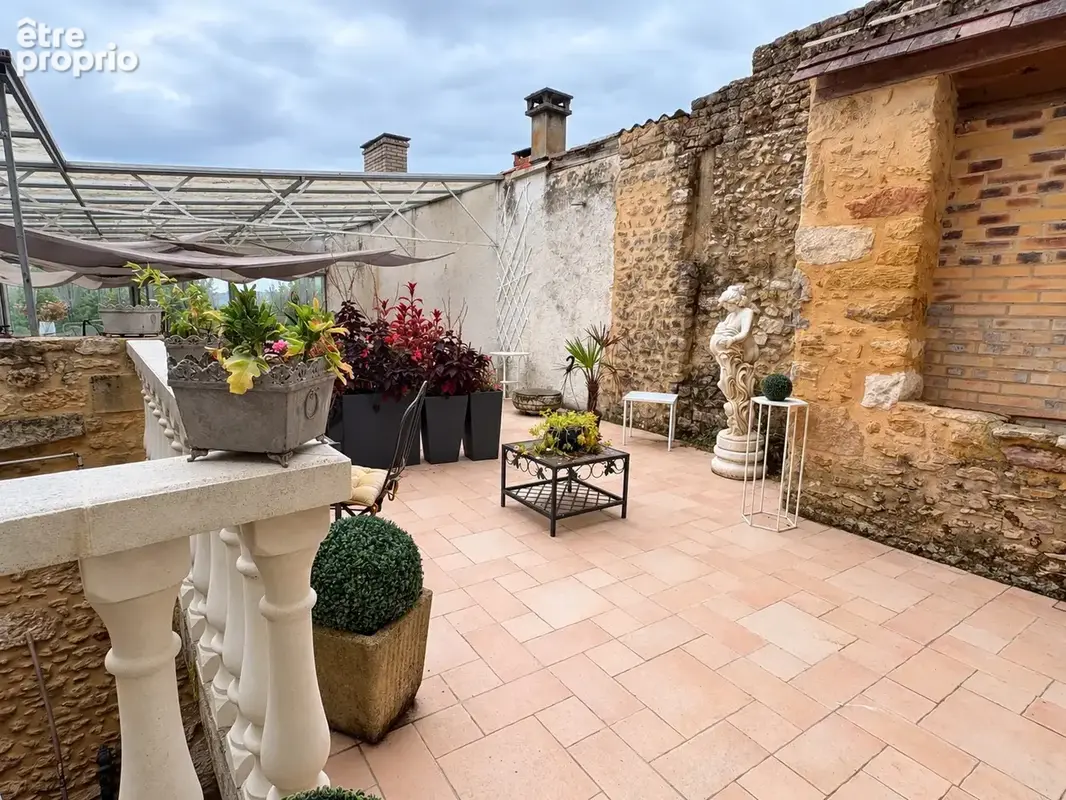 Bien d’exception au cœur de Belvès   Terrasse avec vue et garage privatif - photo 7