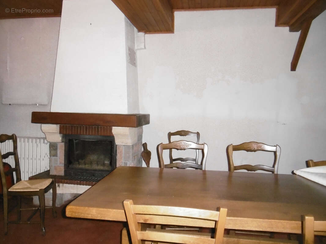 Maison à LUZY