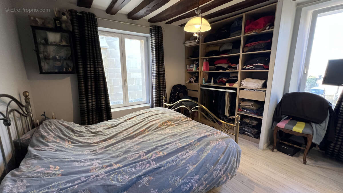 Commerce à MONTFORT-L&#039;AMAURY